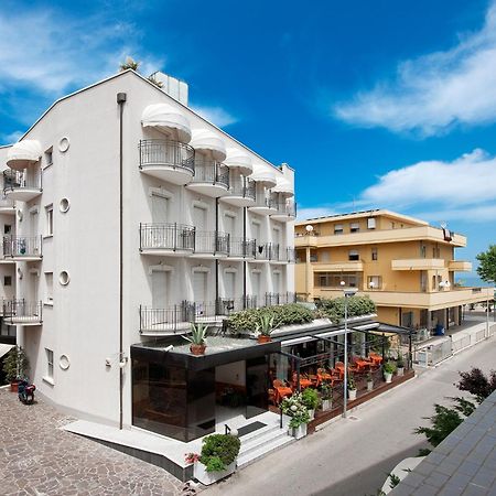 Hotel Gabriella Rimini Exterior photo