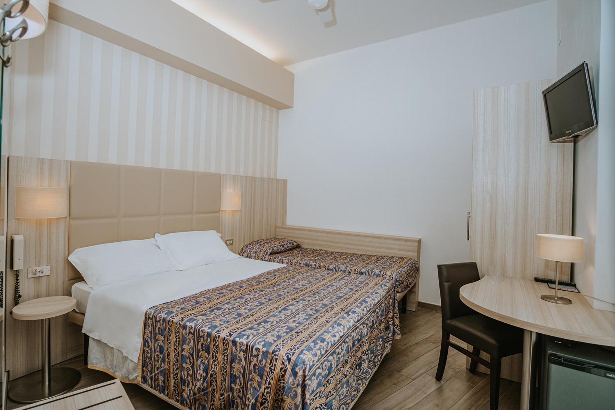 Hotel Gabriella Rimini Exterior photo