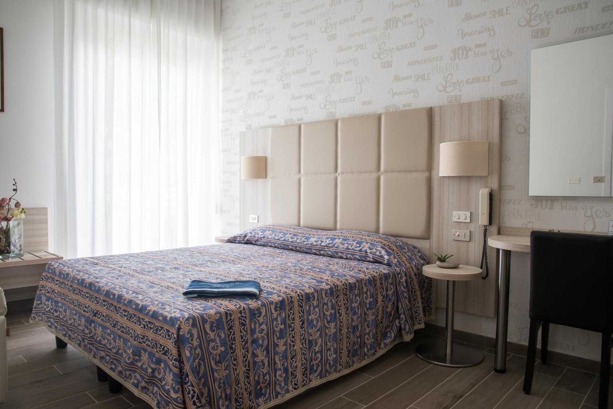 Hotel Gabriella Rimini Exterior photo