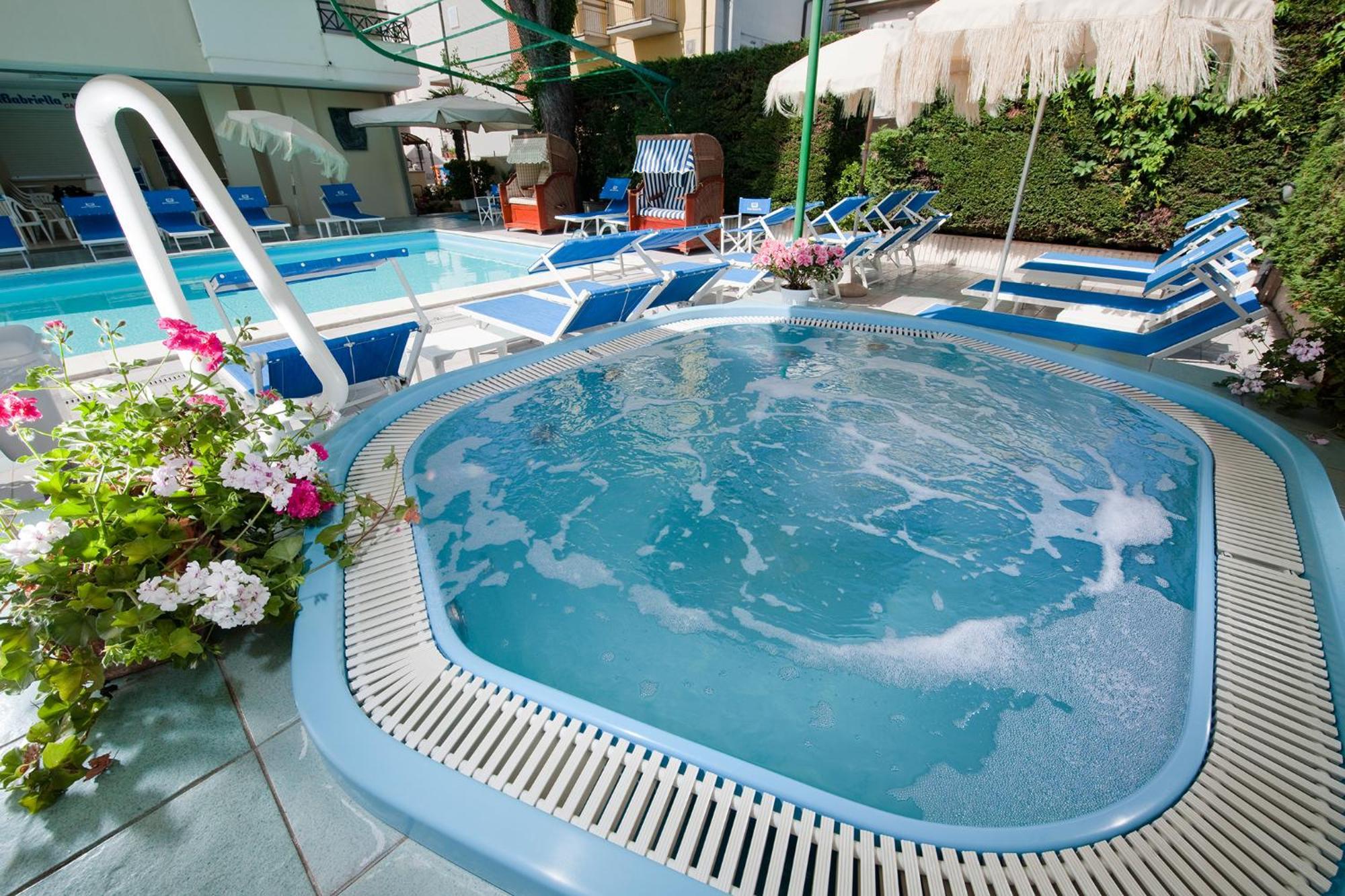 Hotel Gabriella Rimini Exterior photo